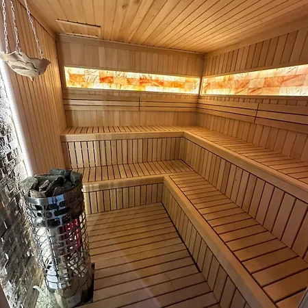 Ilic Prestige Wellness & Apartman *